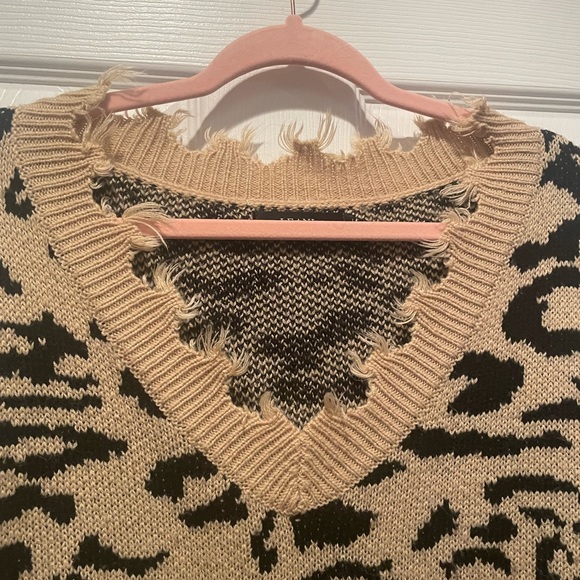 Khaki Leopard Print Loose Raw Edge Sweater - Picture 3 of 7